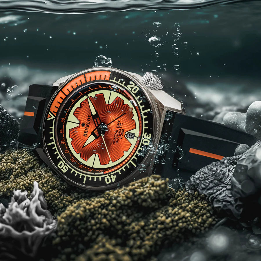 R10 Admiral GMT Molten Steel