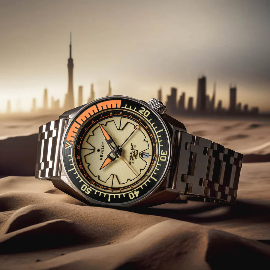 R10 Admiral GMT Dune Luminova Steel