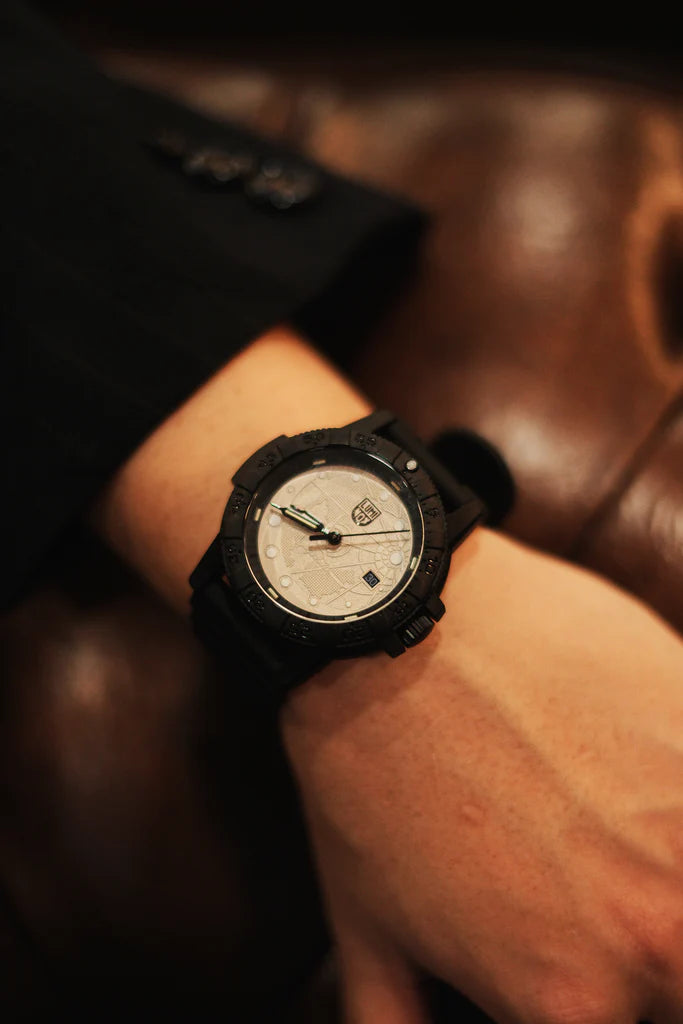 Phynstudio x Luminox Limited Edition LM0321.PHYN.N