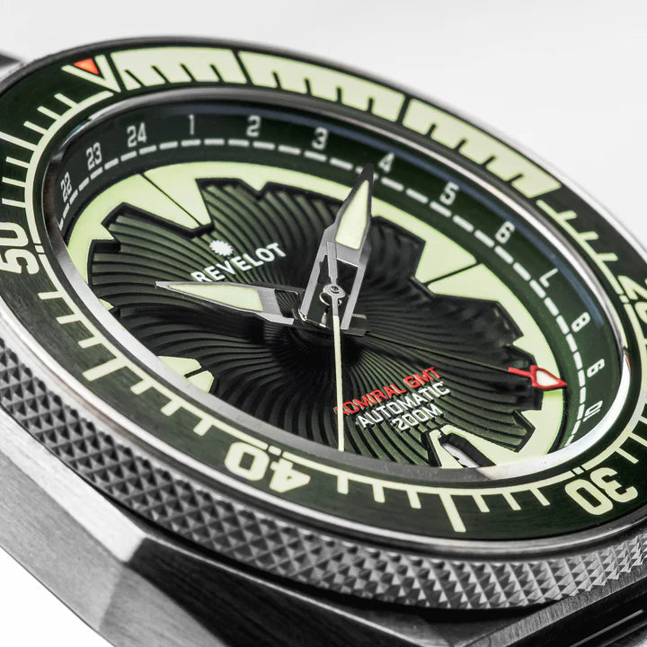 R10 Admiral GMT Army Steel