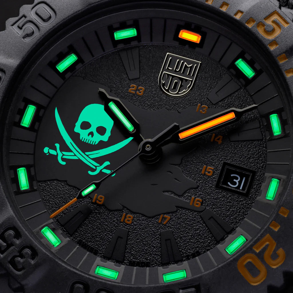 Pirates 3050 Series Limited Edition LM3051.PIR.LE