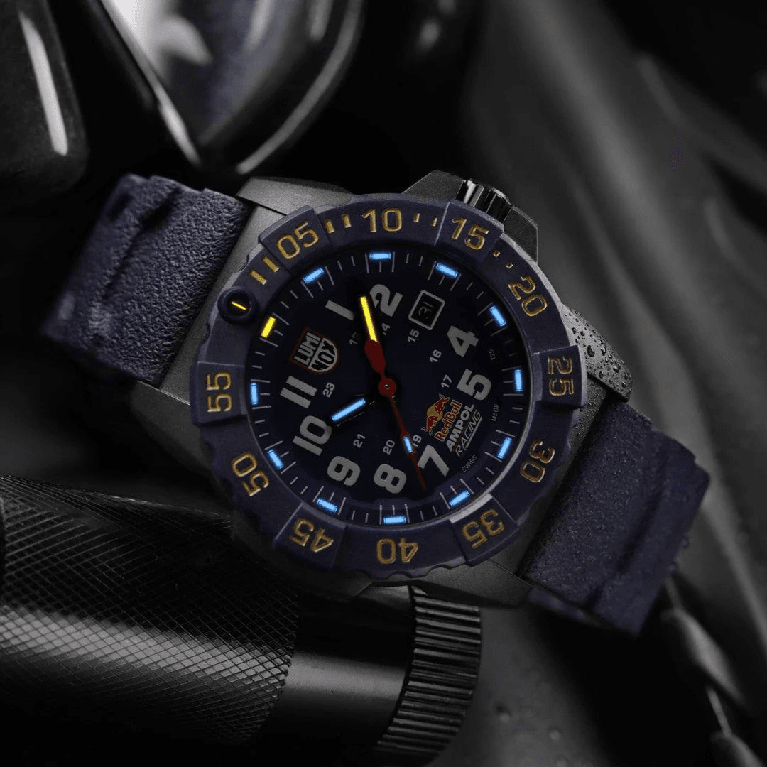Ampol Red Bull Limited Edition LM3501.ARB.N